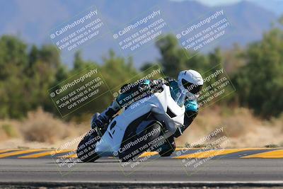 media/Nov-06-2022-SoCal Trackdays (Sun) [[208d2ccc26]]/Turn 7 Set 2 (1050am)/